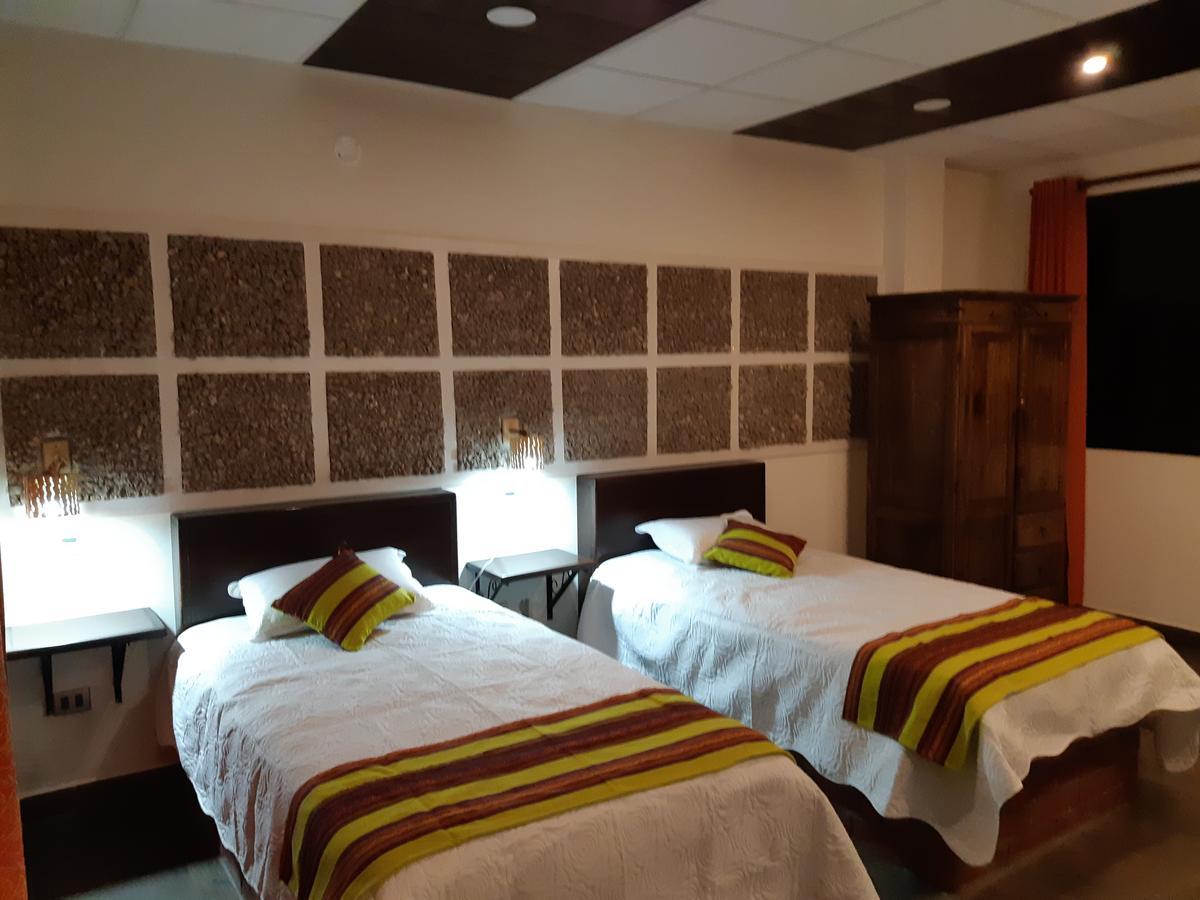 אויוני Hotel Cristales De Sal מראה חיצוני תמונה