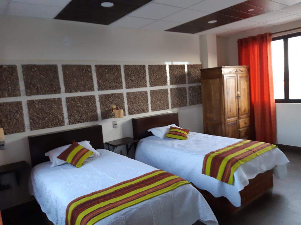 אויוני Hotel Cristales De Sal מראה חיצוני תמונה